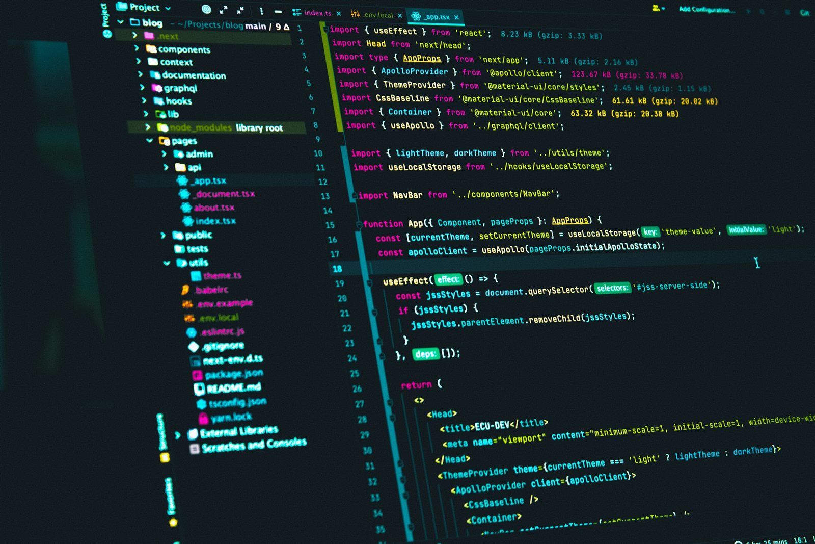 Quelltext in einem Editor auf einem Bildschirm